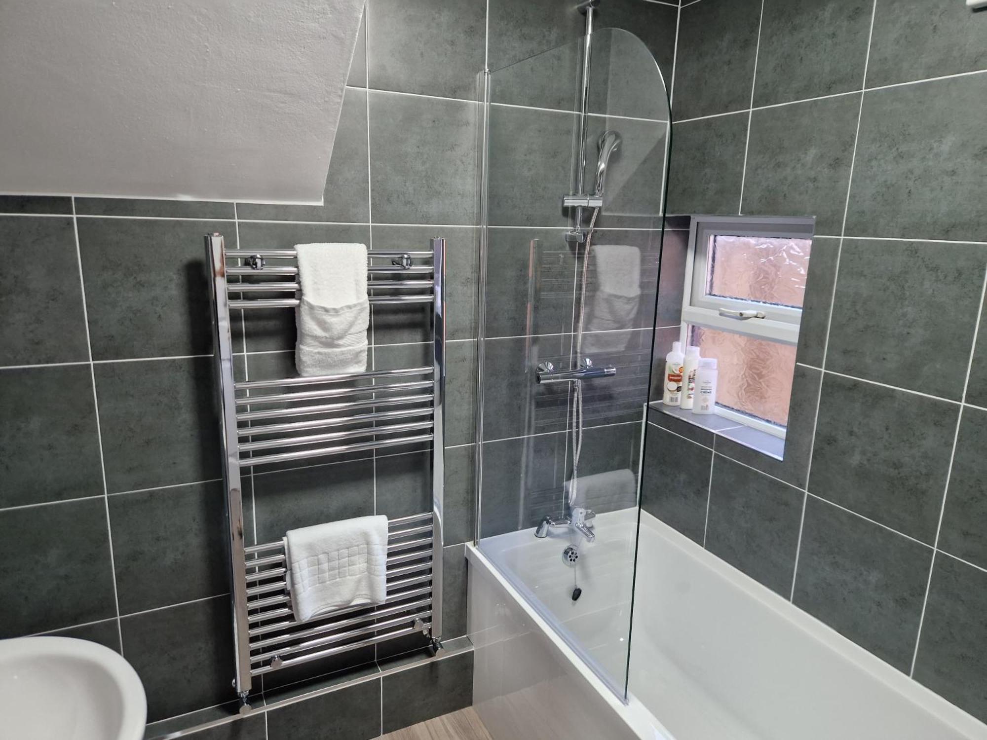 Birtley  Birtley'S Amethyst, 3 Bedroom Apt ,Sleeps 6 Guest מראה חיצוני תמונה